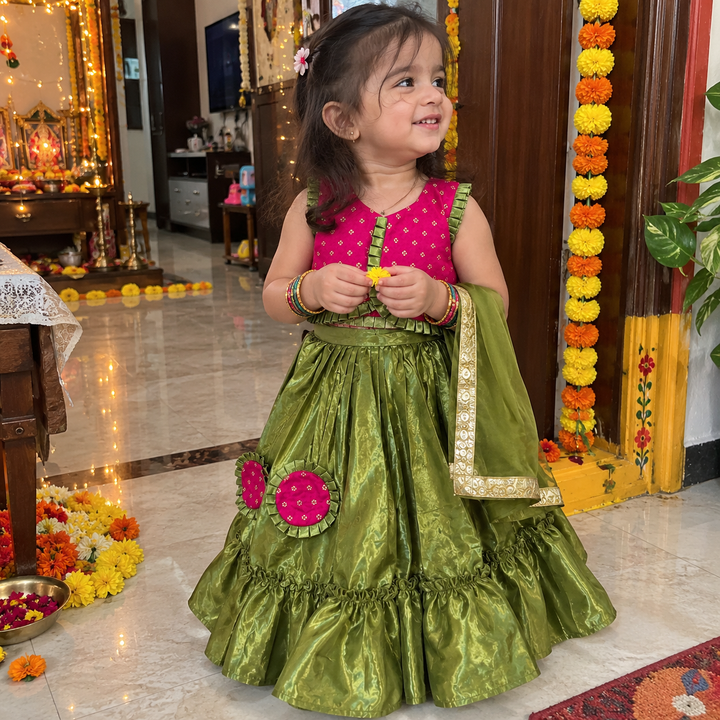 Kavya Joshi photo review